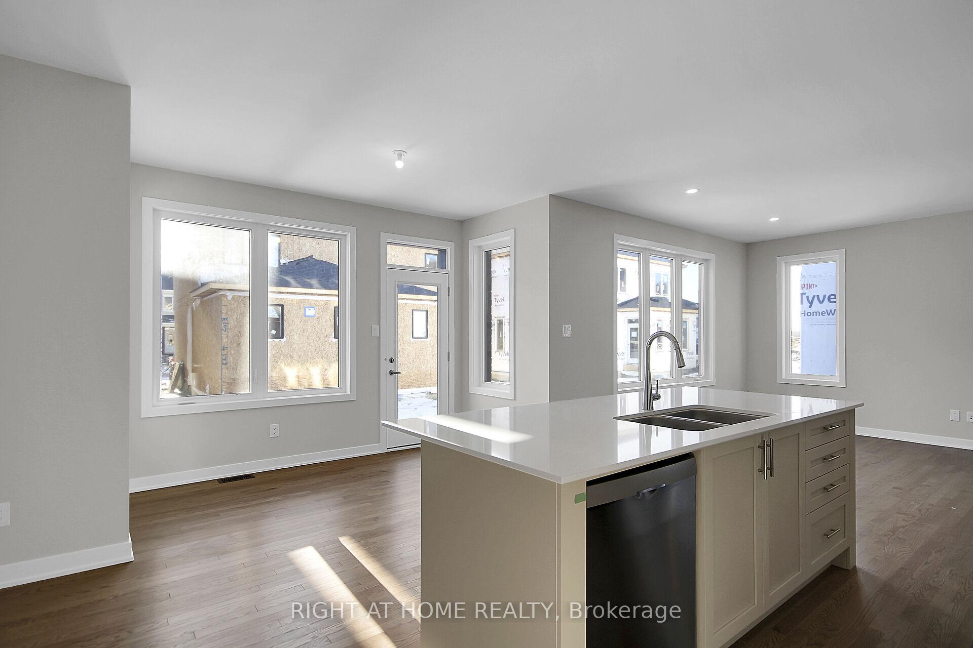 Photo 14 of 169 Conservancy Drive, Ottawa, Barrhaven - Heritage Park — HOMEH