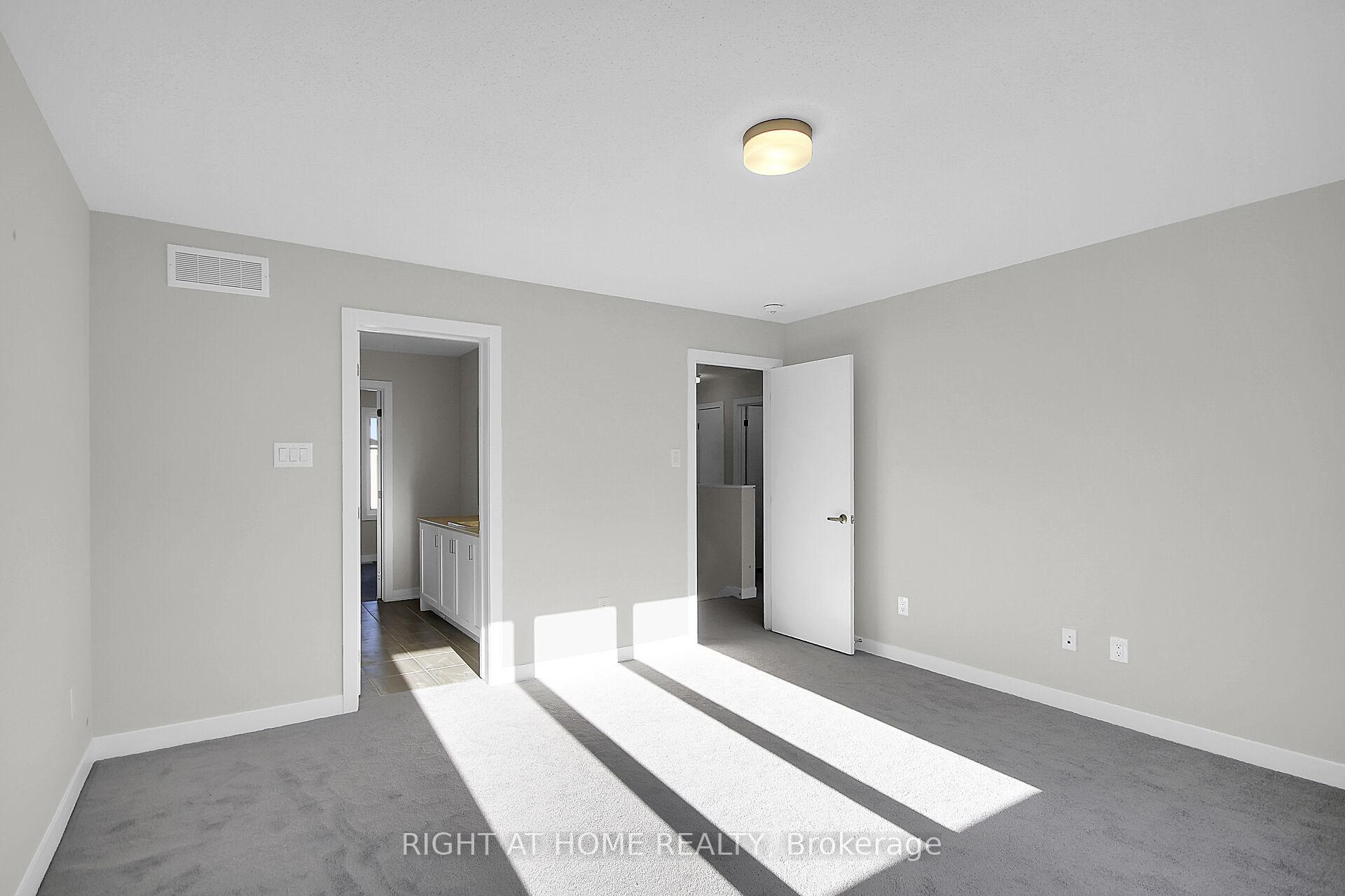 Photo 19 of 169 Conservancy Drive, Ottawa, Barrhaven - Heritage Park — HOMEH