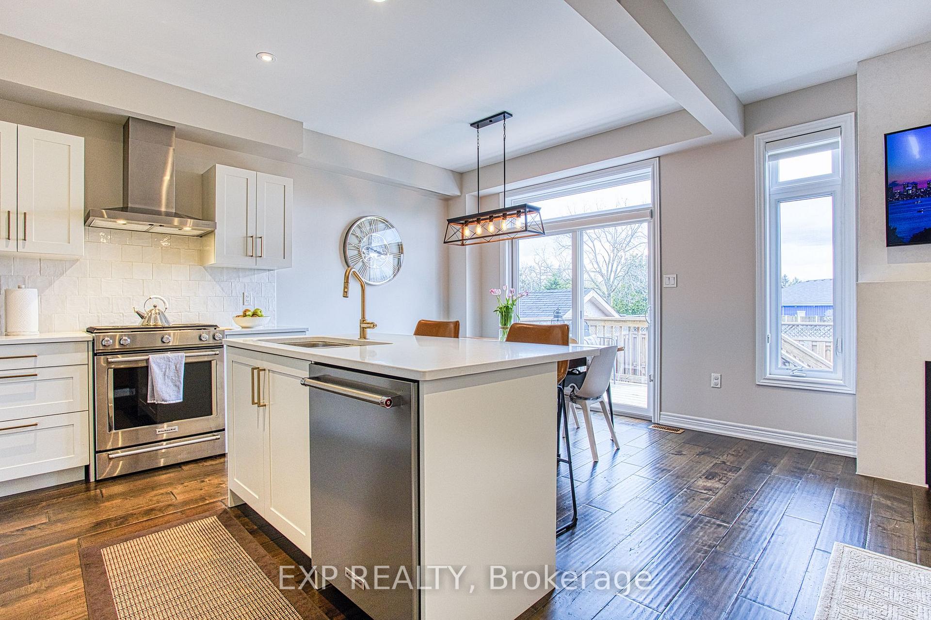 Photo 14 of 9 Lindsay Way, Grimsby, Grimsby Beach — HOMEH