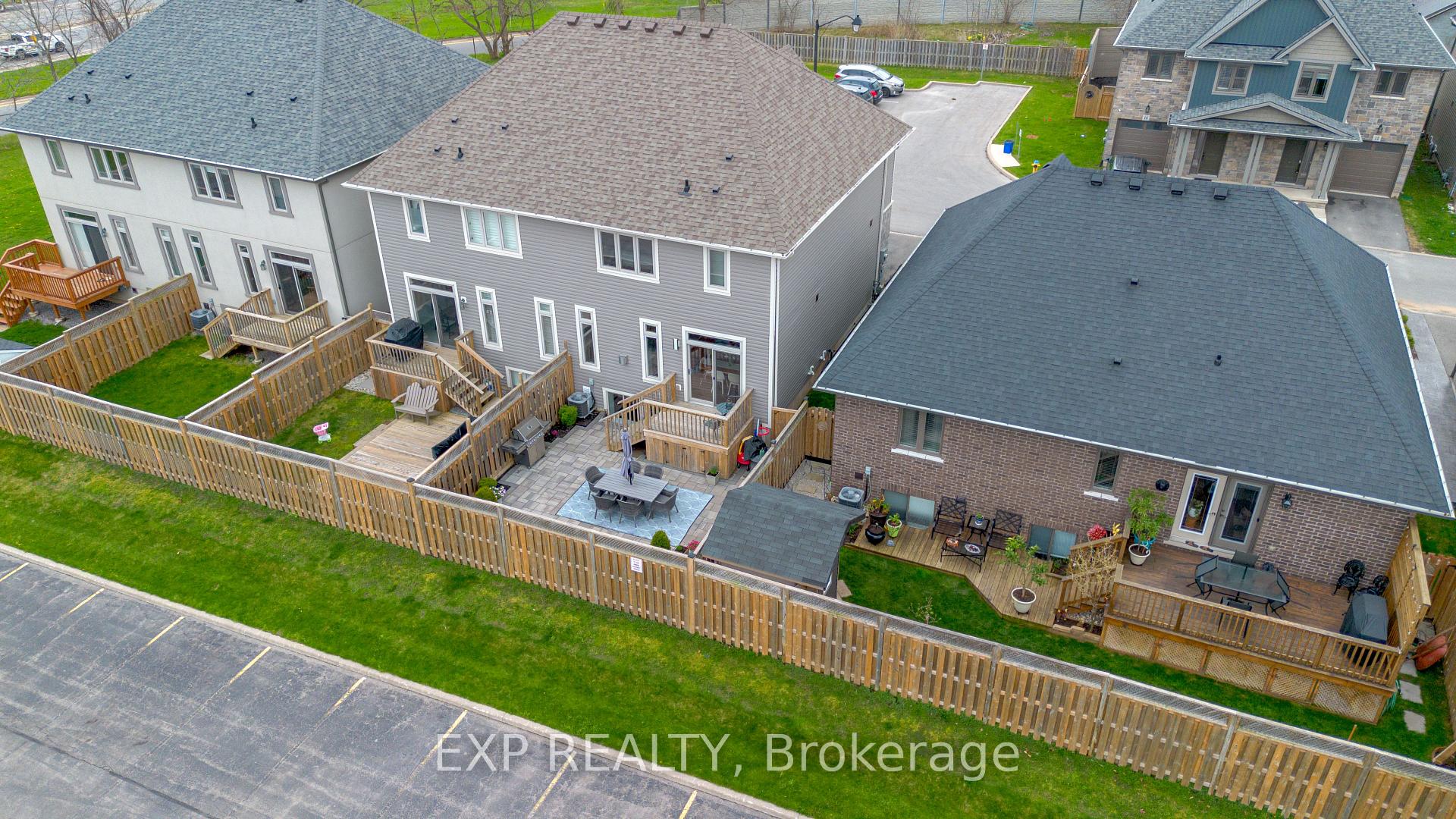 Photo 39 of 9 Lindsay Way, Grimsby, Grimsby Beach — HOMEH