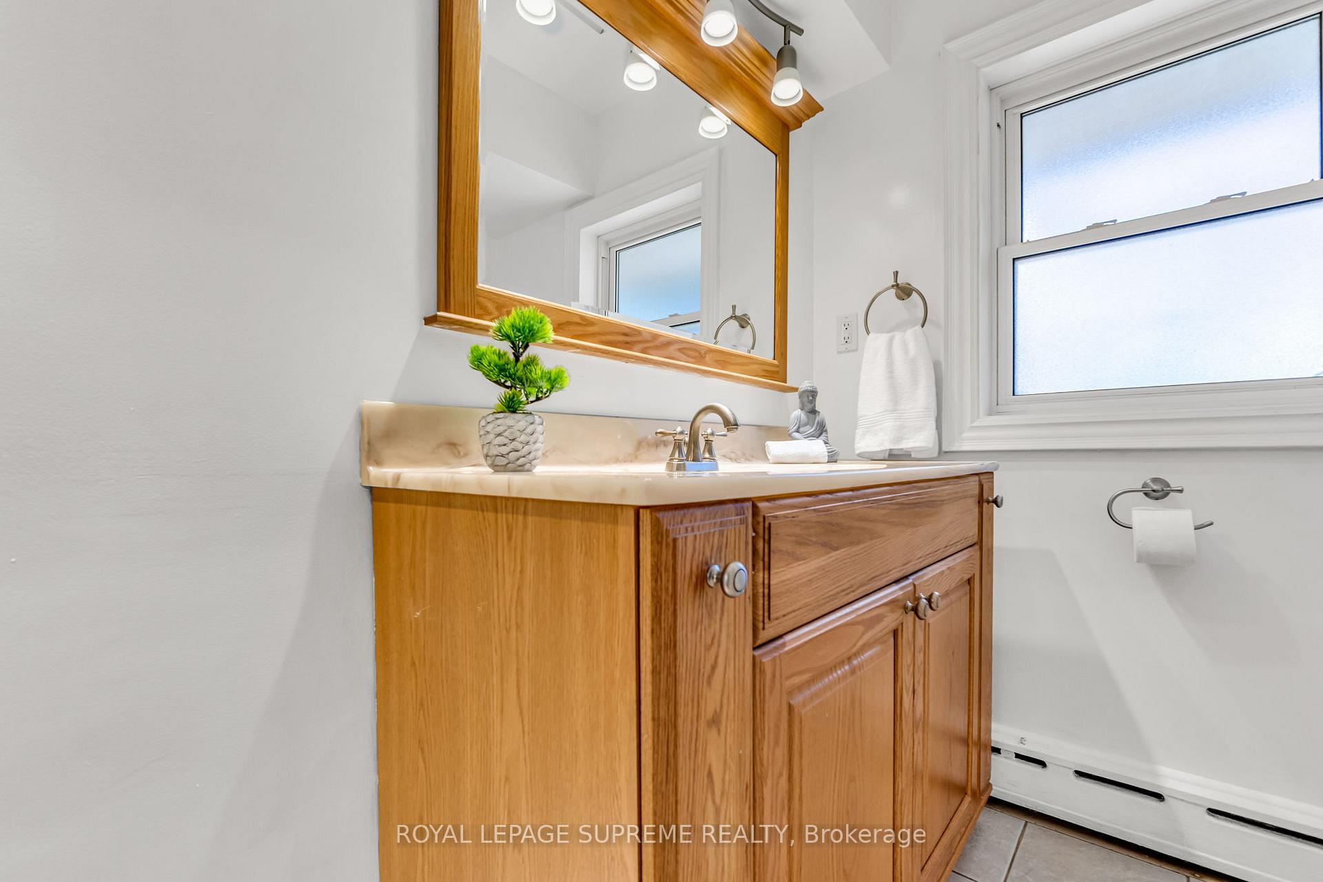 Photo 19 of 3 Frederick Avenue, Clarington, Bowmanville — HOMEH