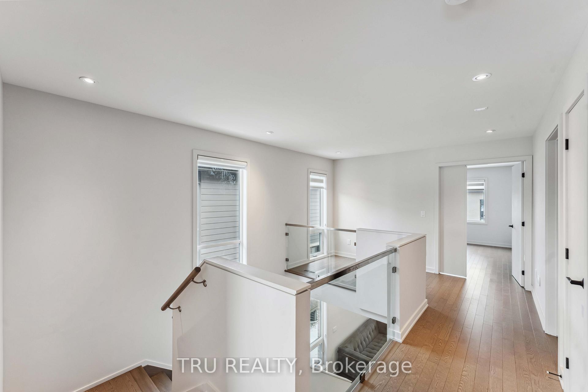 Photo 16 of 984 Acoustic Way, Ottawa, Riverside South/Gloucester Glen — HOMEH