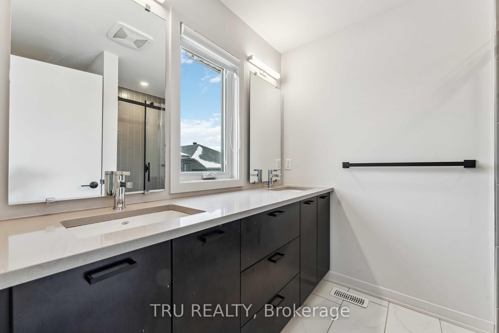 Photo 22 of 984 Acoustic Way, Ottawa, Riverside South/Gloucester Glen — HOMEH
