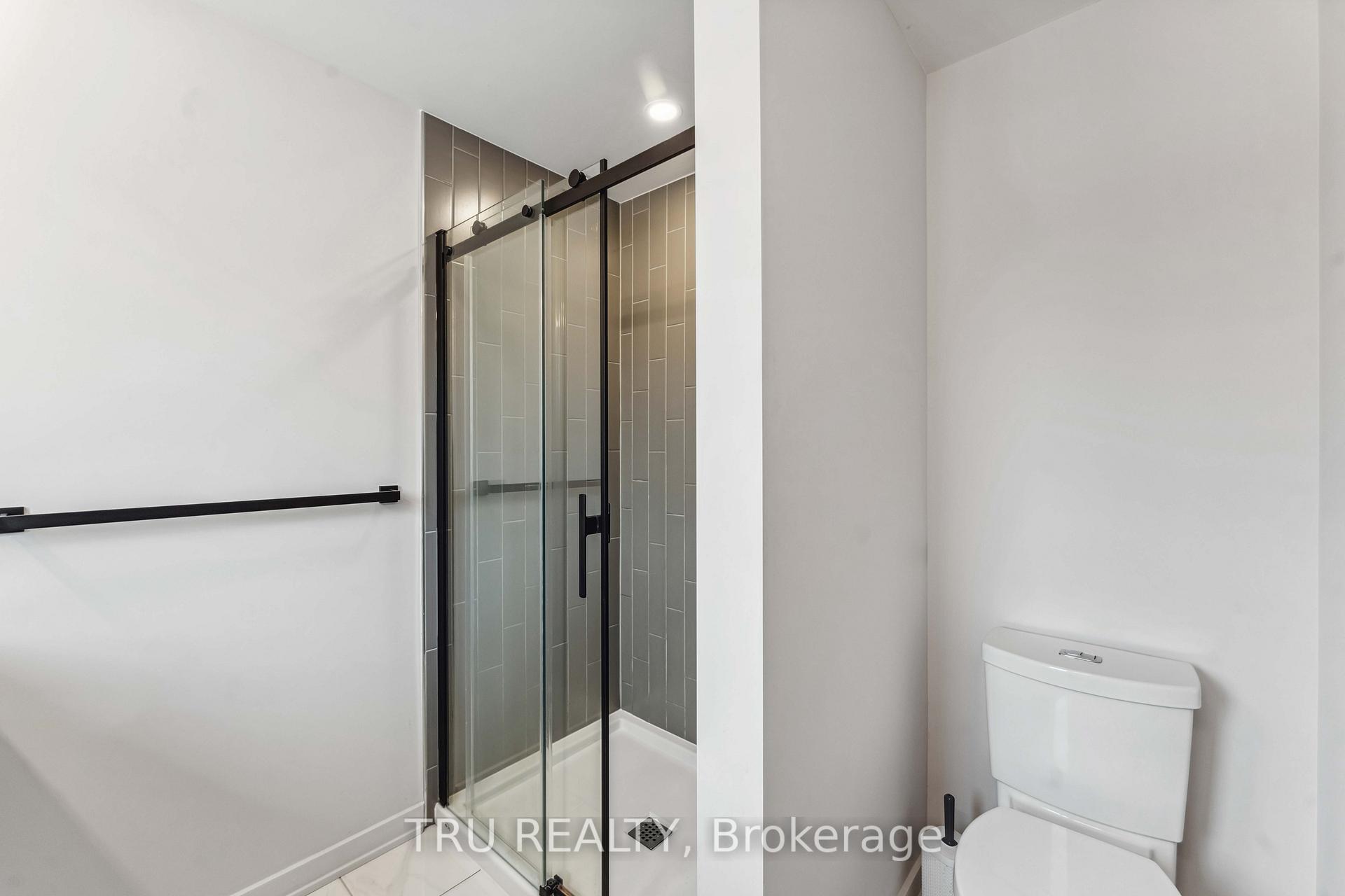 Photo 23 of 984 Acoustic Way, Ottawa, Riverside South/Gloucester Glen — HOMEH