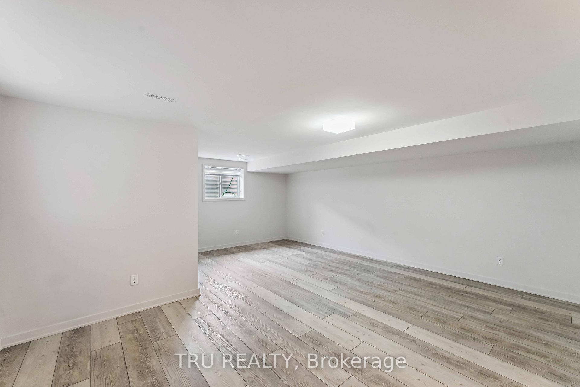 Photo 32 of 984 Acoustic Way, Ottawa, Riverside South/Gloucester Glen — HOMEH