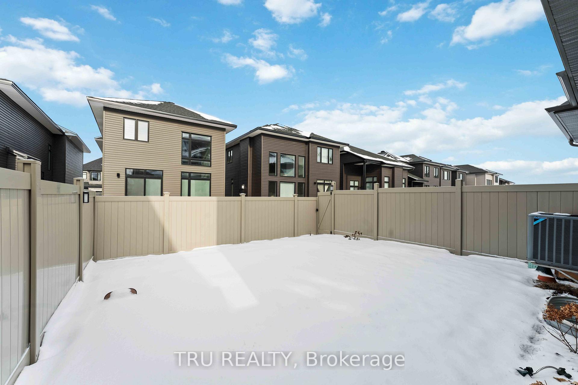 Photo 38 of 984 Acoustic Way, Ottawa, Riverside South/Gloucester Glen — HOMEH