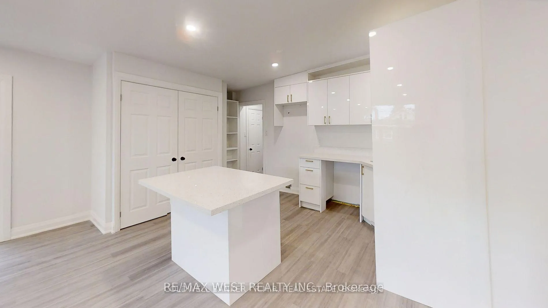 Photo 14 of 374 Raines Street, Georgina, Historic Lakeshore Communities — HOMEH