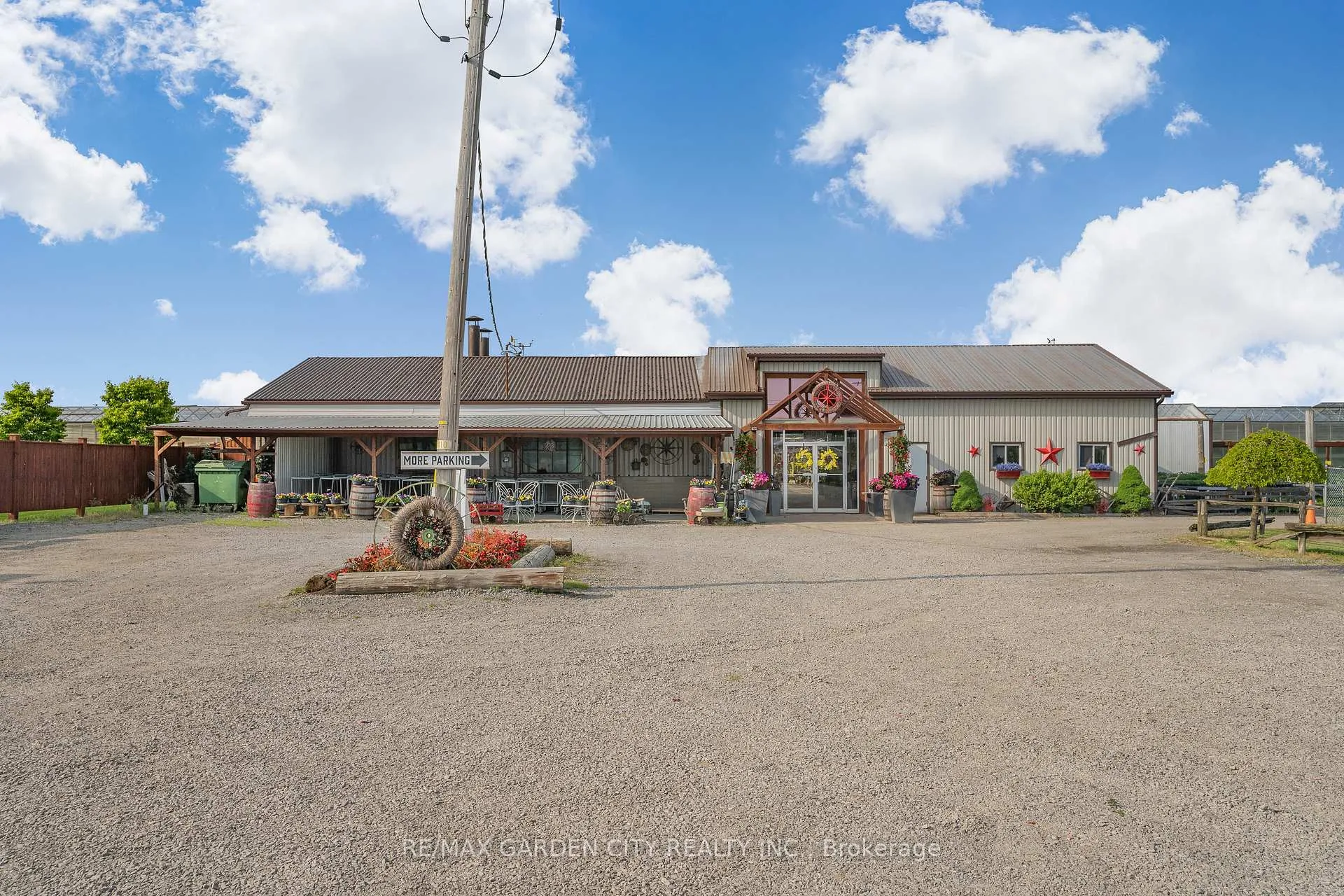 Photo 67 of 174 Mud Street W, Grimsby, Grimsby Escarpment — HOMEH