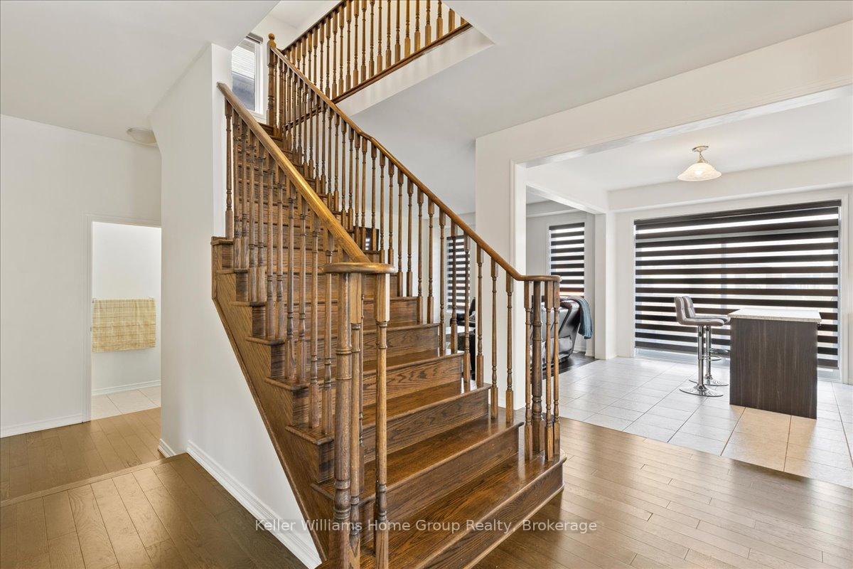 Photo 8 of 2 Munro Circle, Brant, Brantford Twp — HOMEH