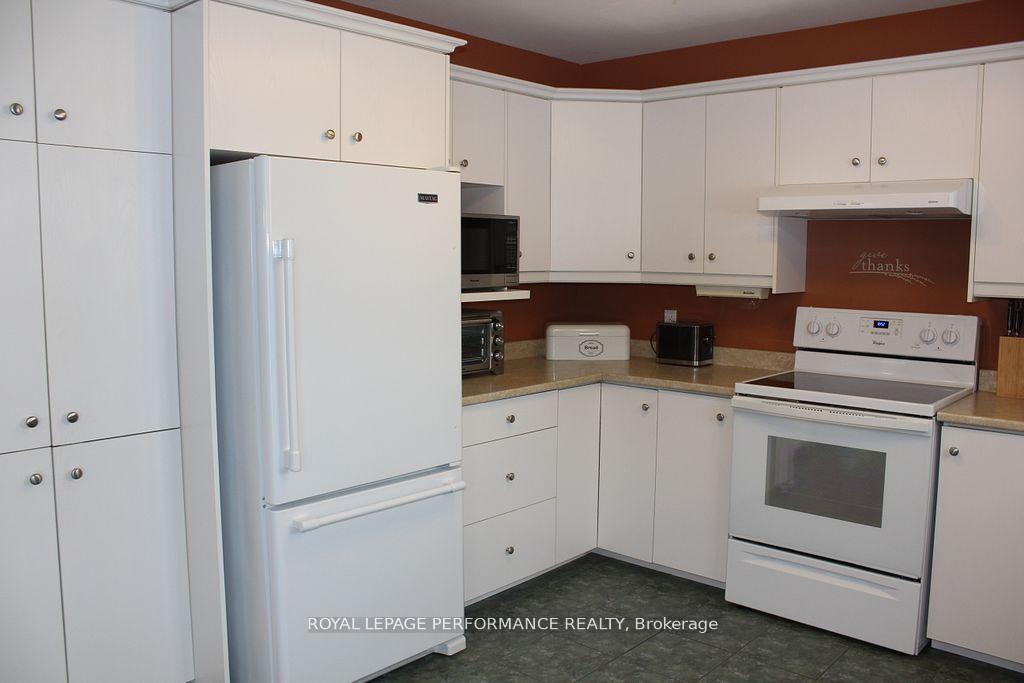 Photo 13 of 1130 Osborne Avenue, Cornwall — HOMEH