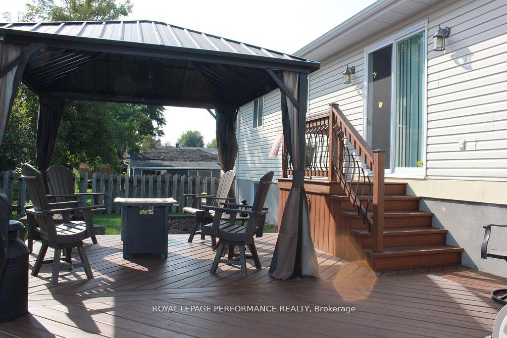 Photo 46 of 1130 Osborne Avenue, Cornwall — HOMEH