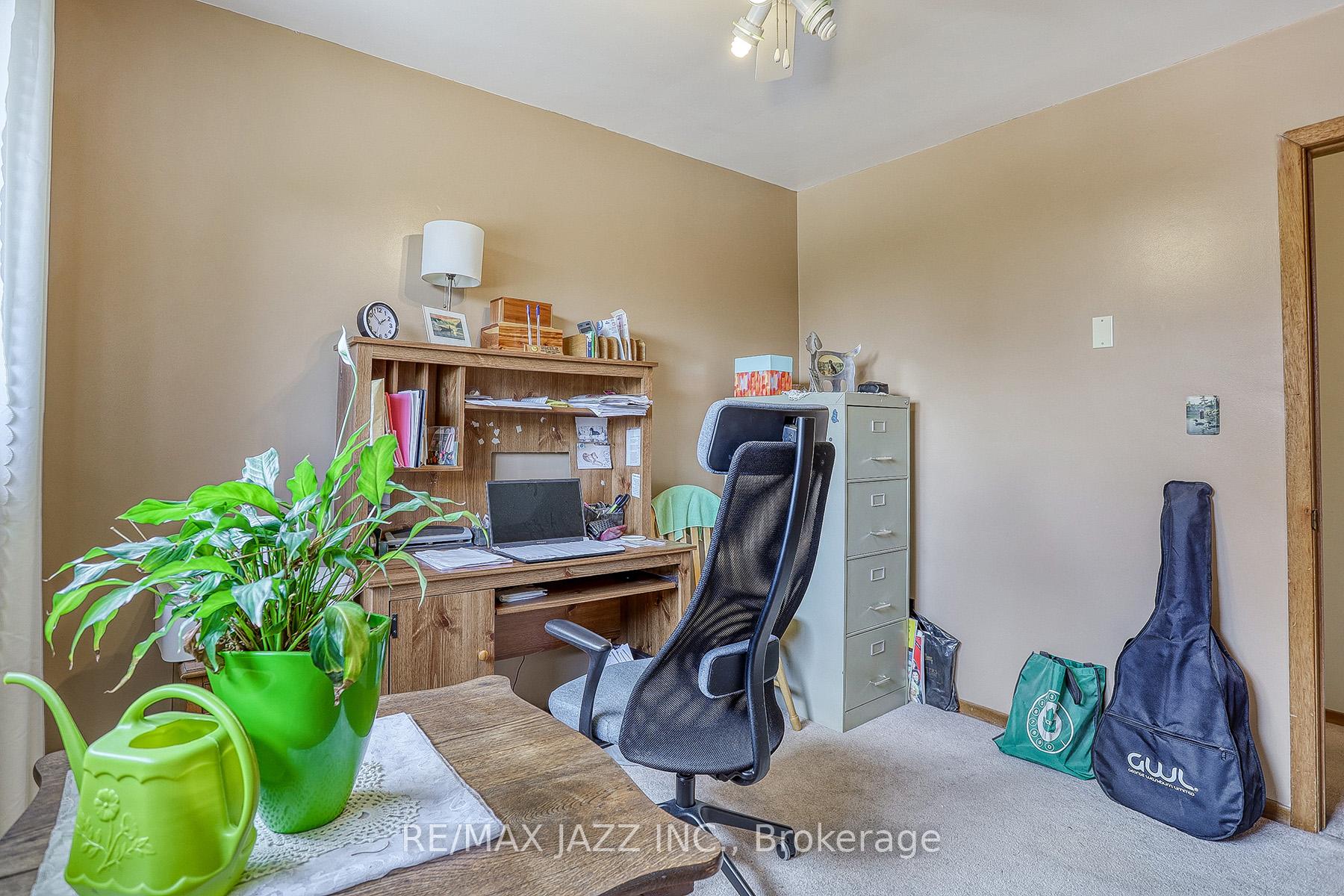 Photo 28 of 3 Strike Avenue, Clarington, Bowmanville — HOMEH