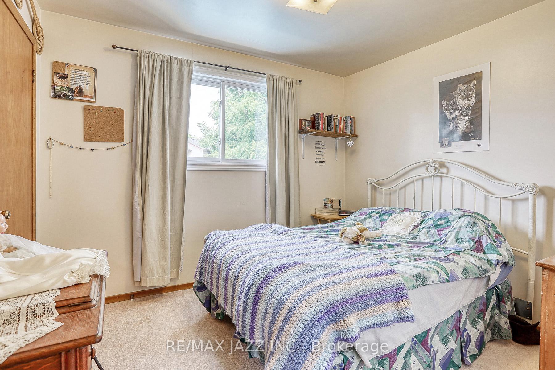 Photo 20 of 3 Strike Avenue, Clarington, Bowmanville — HOMEH