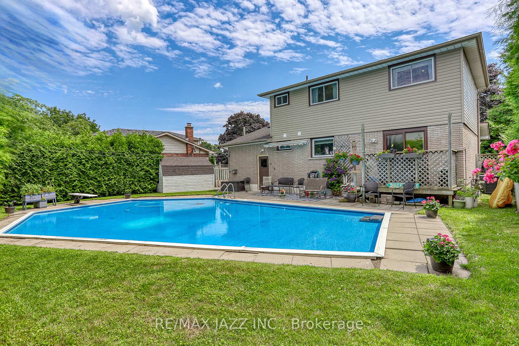 Photo 31 of 3 Strike Avenue, Clarington, Bowmanville — HOMEH