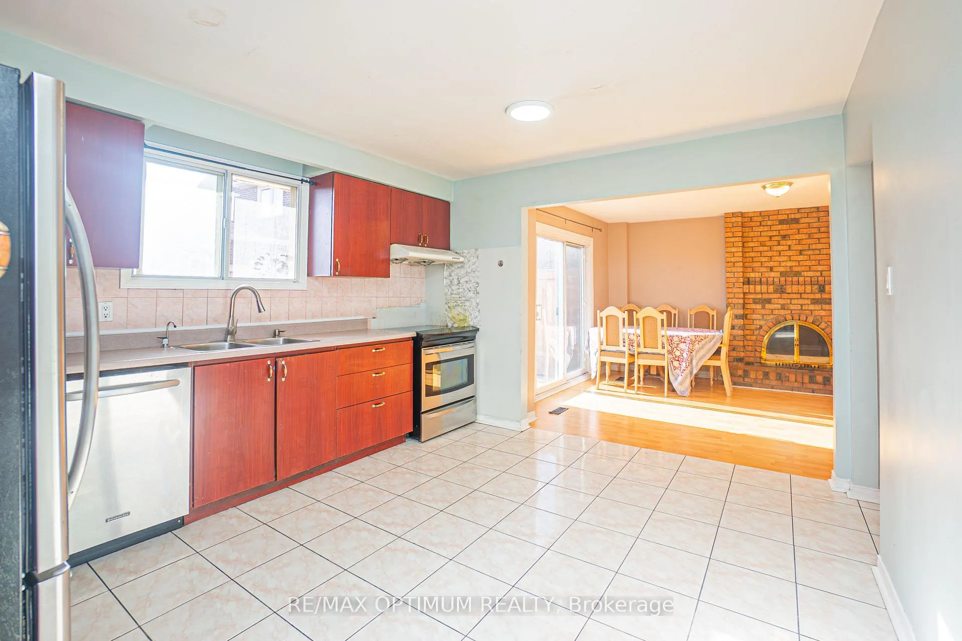 Photo 28 of 10 Braidwood Lake Road, Brampton, Heart Lake West — HOMEH