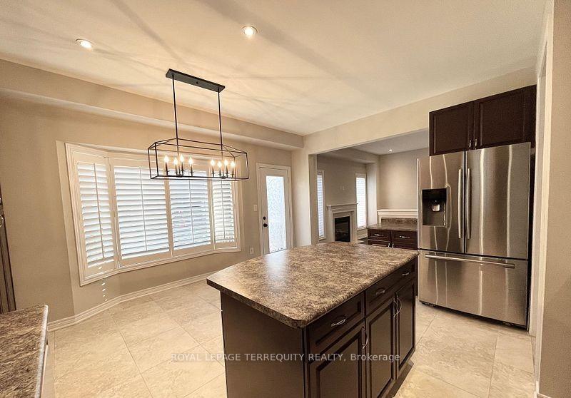 Photo 14 of 4605 Keystone Crescent, Burlington, Alton — HOMEH