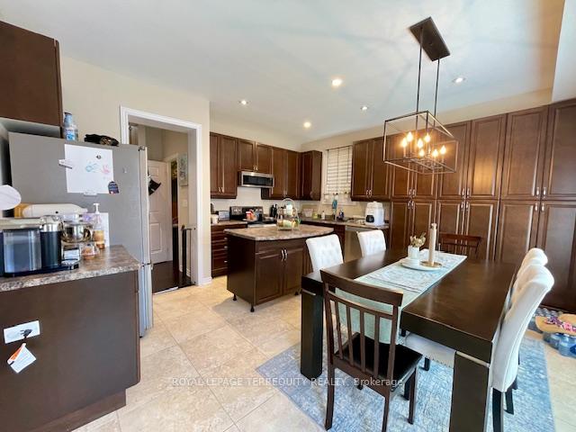 Photo 18 of 4605 Keystone Crescent, Burlington, Alton — HOMEH