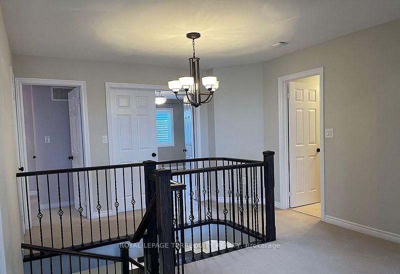 Photo 24 of 4605 Keystone Crescent, Burlington, Alton — HOMEH
