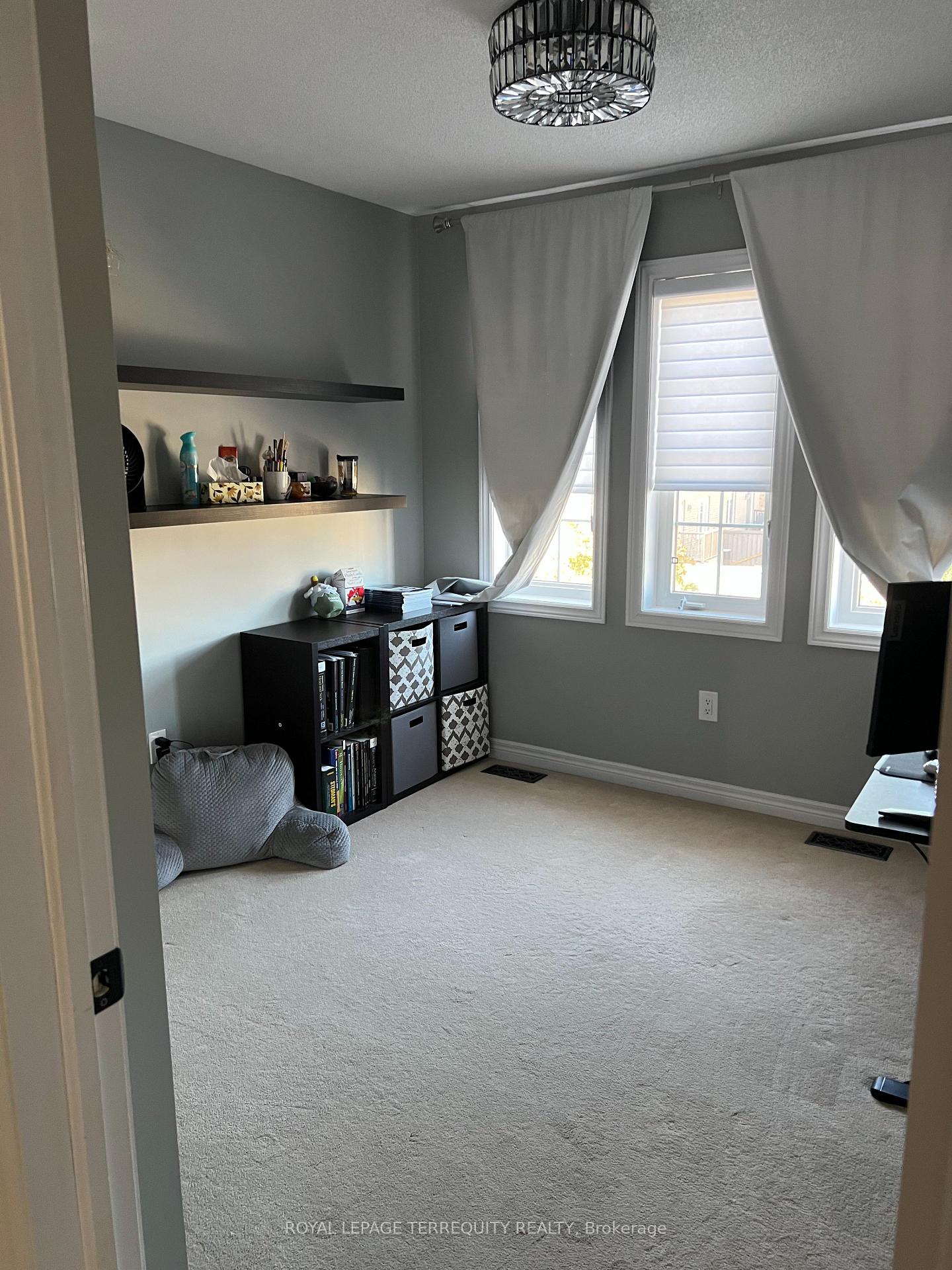 Photo 44 of 4605 Keystone Crescent, Burlington, Alton — HOMEH
