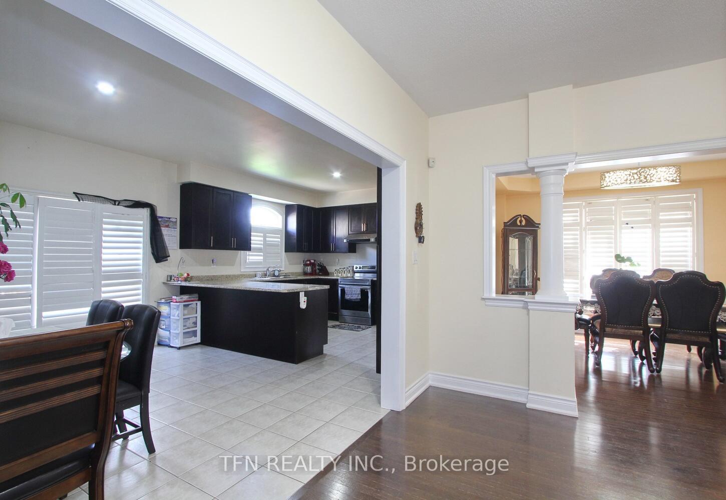 Photo 18 of 1 Beacon Hill Drive, Brampton, Credit Valley — HOMEH