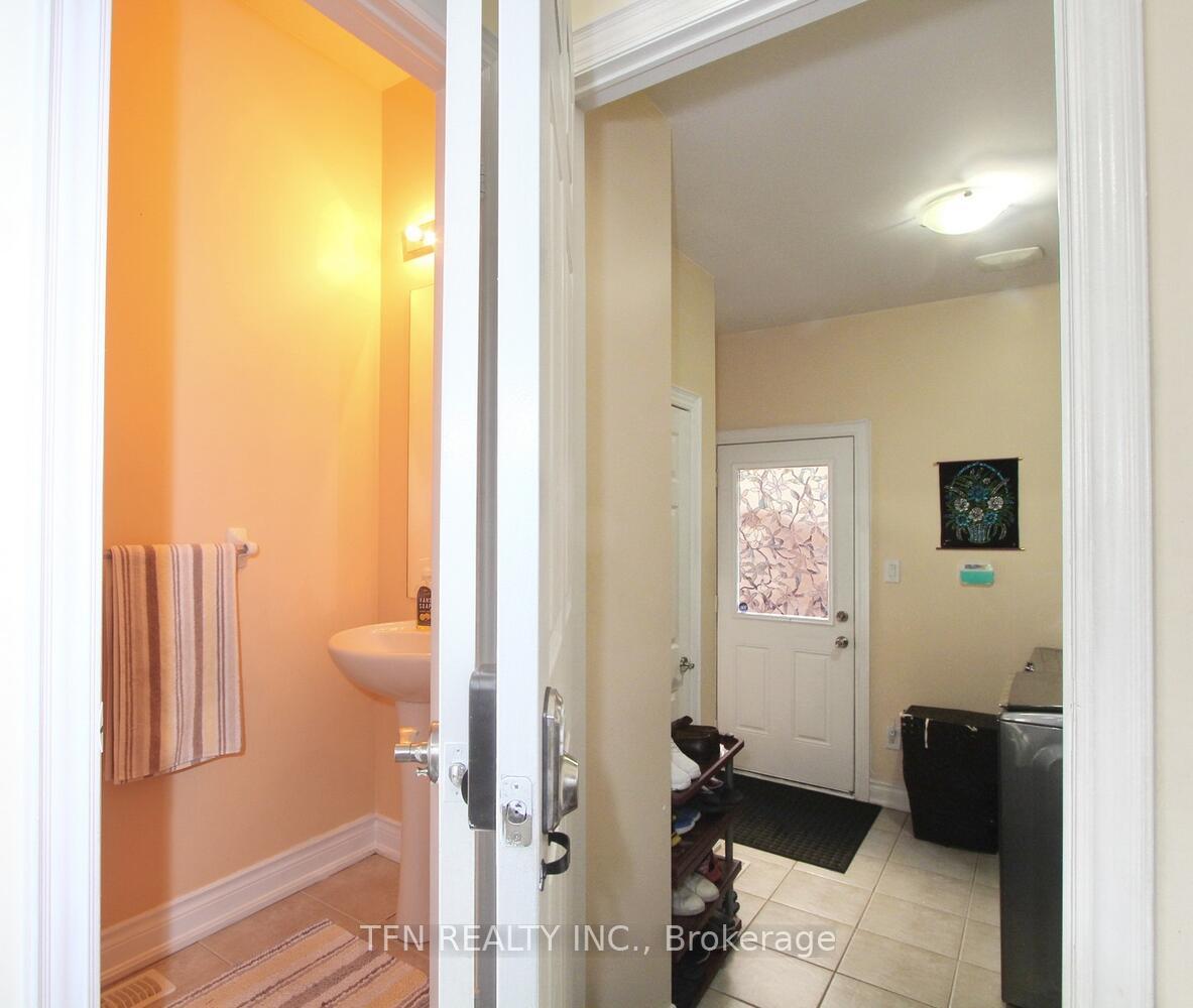 Photo 25 of 1 Beacon Hill Drive, Brampton, Credit Valley — HOMEH