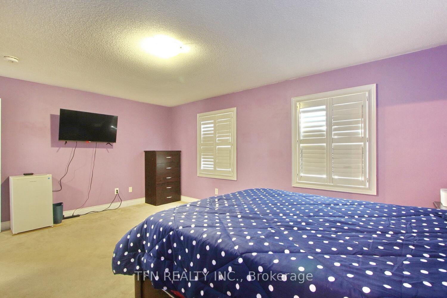 Photo 35 of 1 Beacon Hill Drive, Brampton, Credit Valley — HOMEH