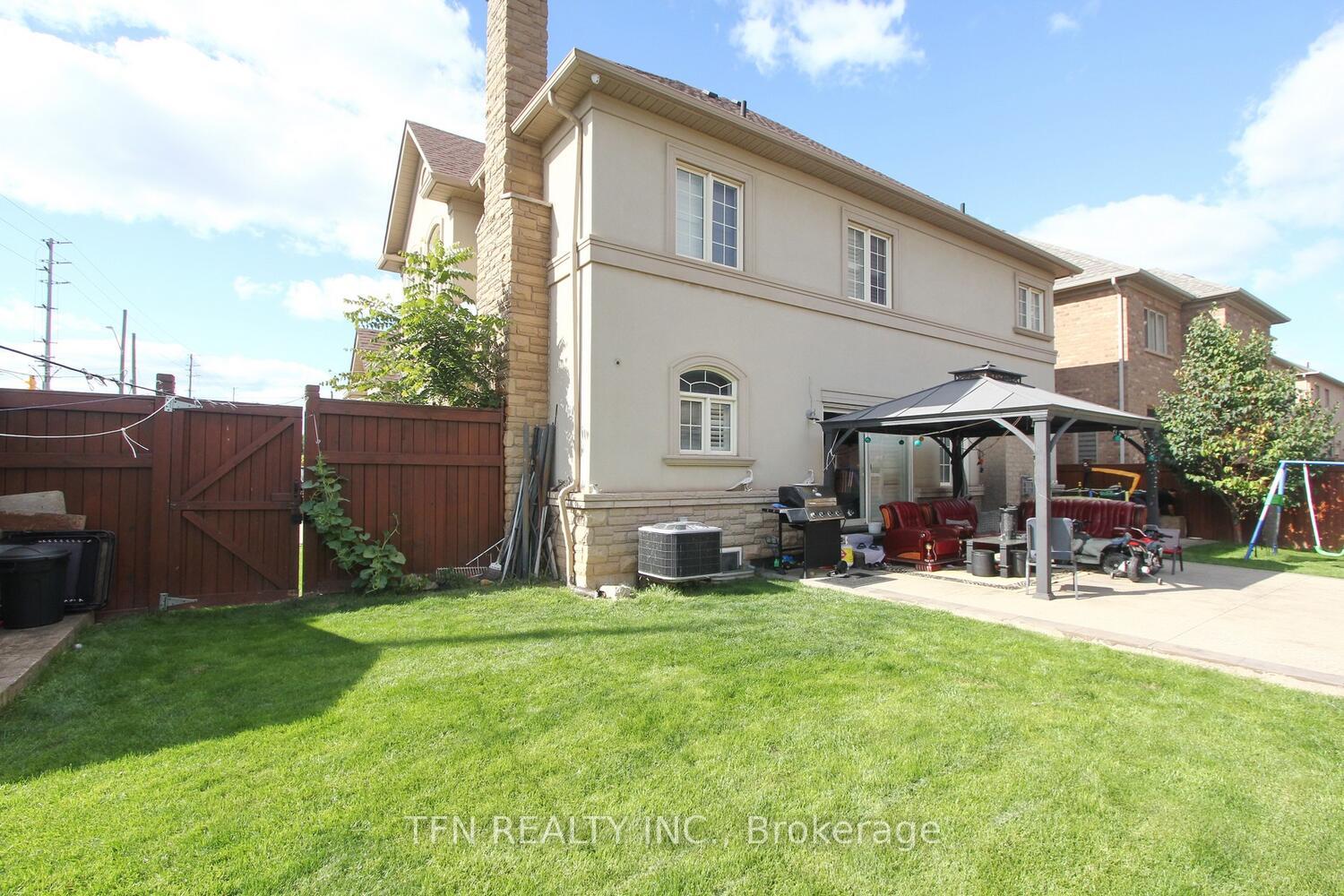 Photo 50 of 1 Beacon Hill Drive, Brampton, Credit Valley — HOMEH