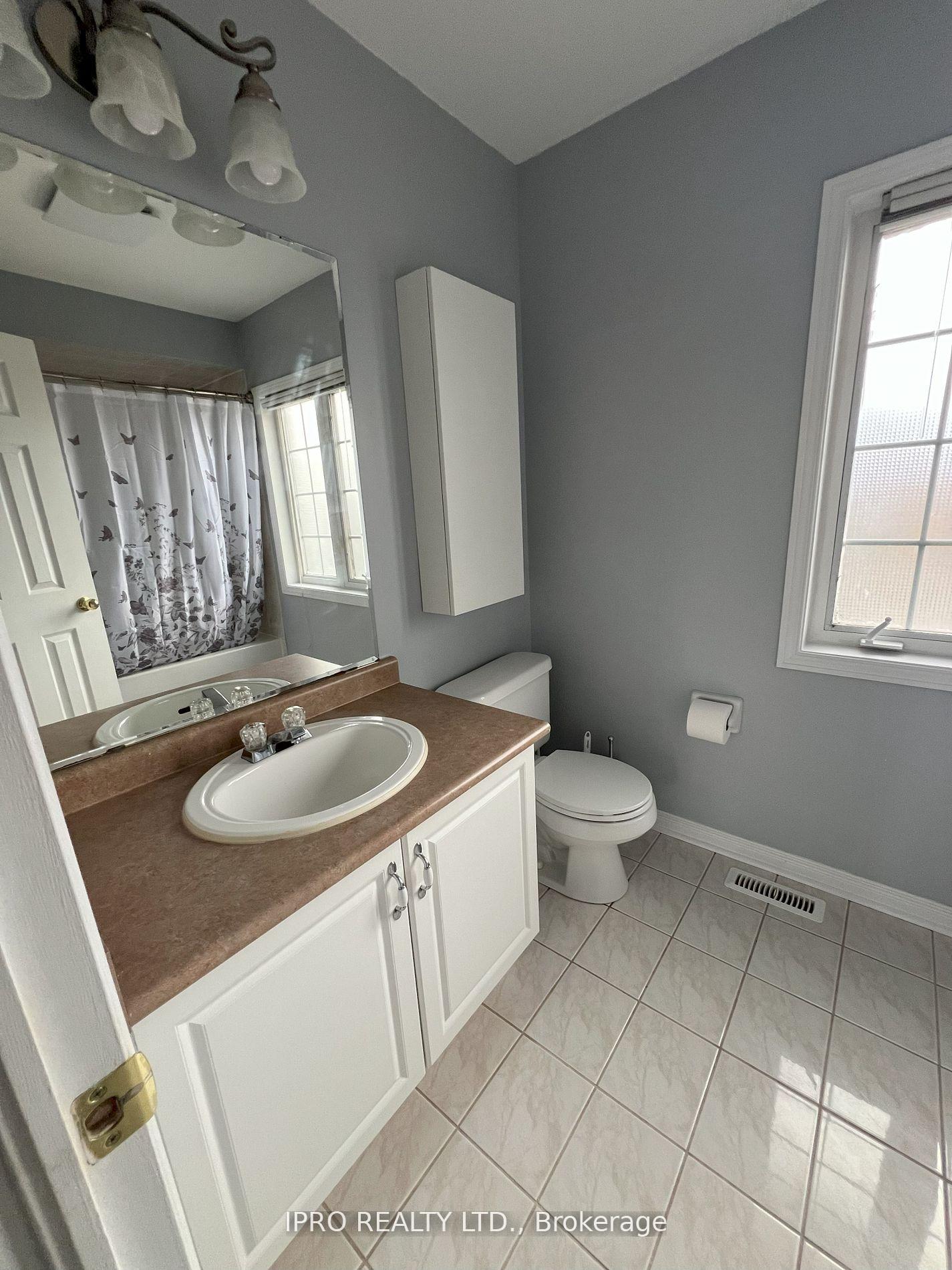 Photo 8 of 630 Julia Avenue, Burlington, Appleby — HOMEH