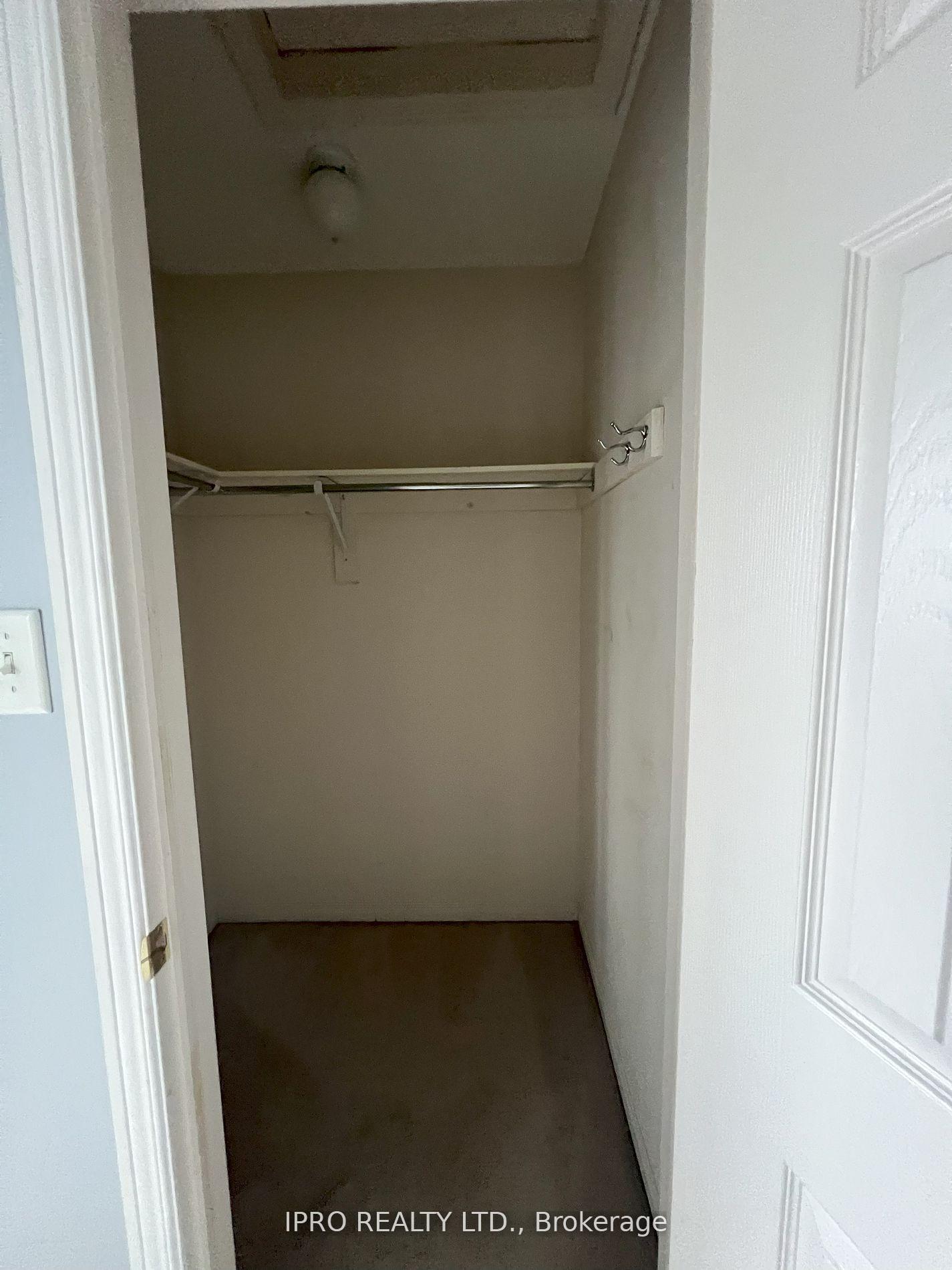 Photo 10 of 630 Julia Avenue, Burlington, Appleby — HOMEH