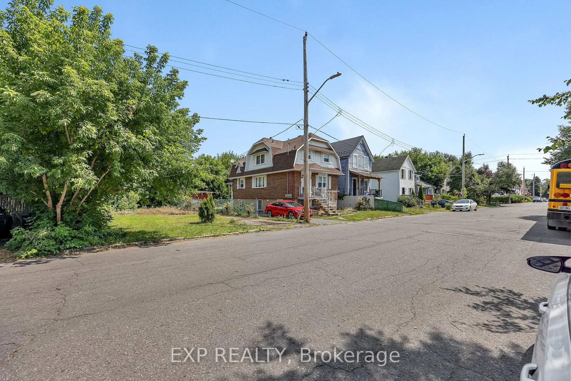 Photo 9 of 29 Marquette Avenue, Ottawa, Vanier — HOMEH