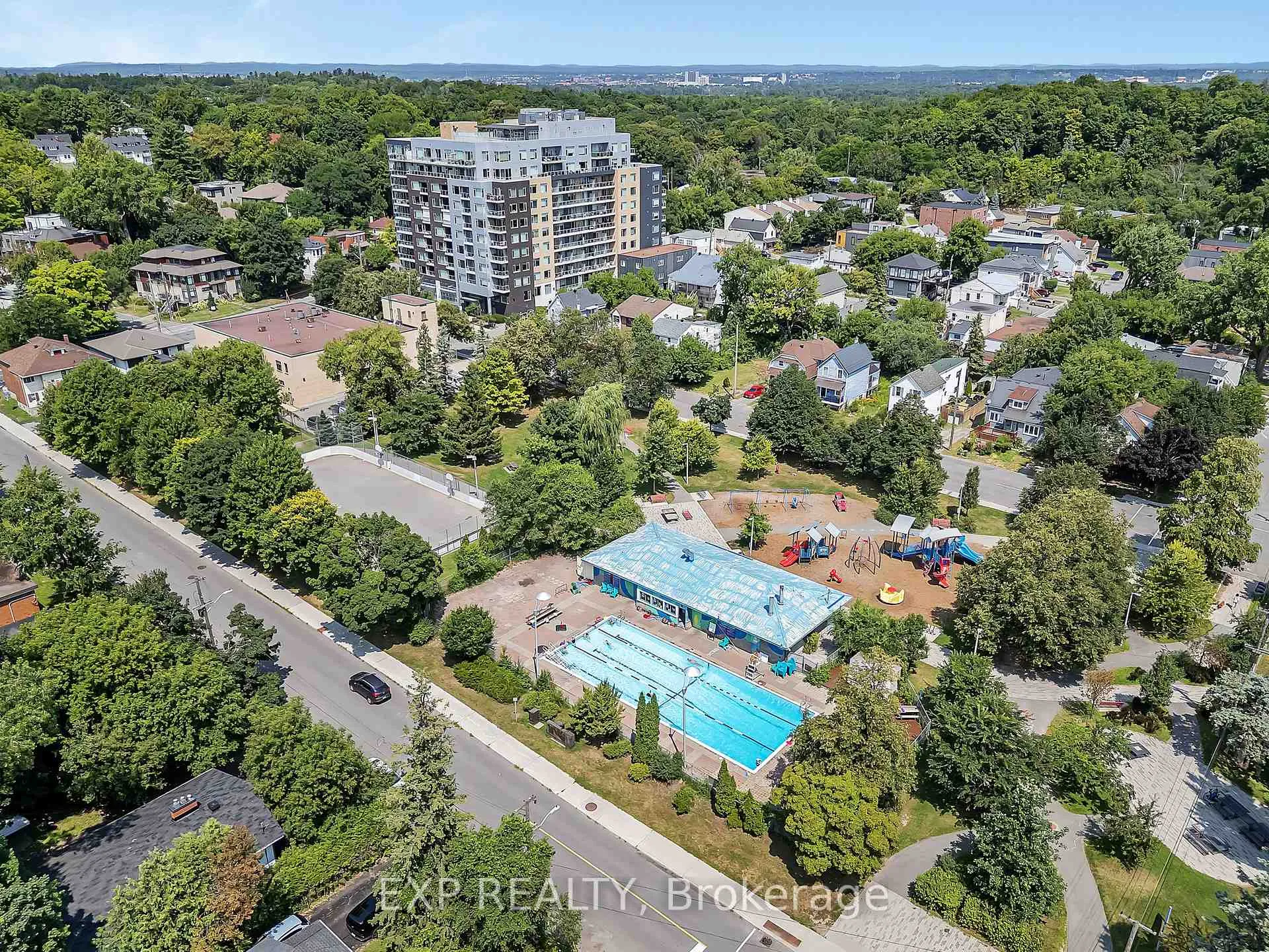 Photo 19 of 29 Marquette Avenue, Ottawa, Vanier — HOMEH