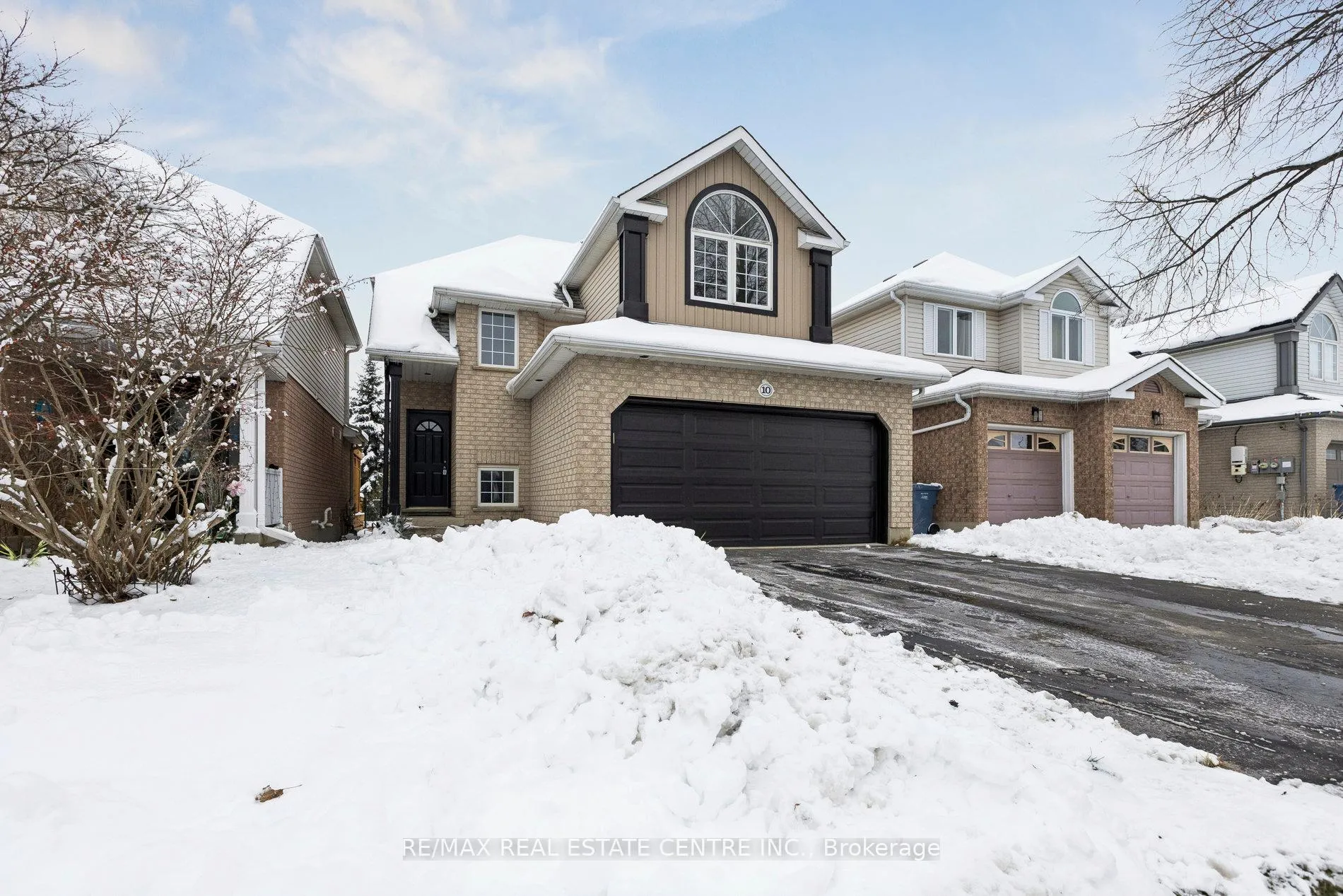 Front of 10 Periwinkle Way