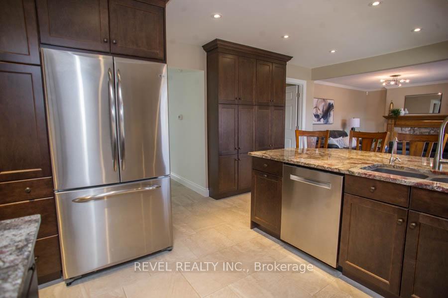 Photo 13 of 15 Pinto Court, Brant, Brantford Twp — HOMEH