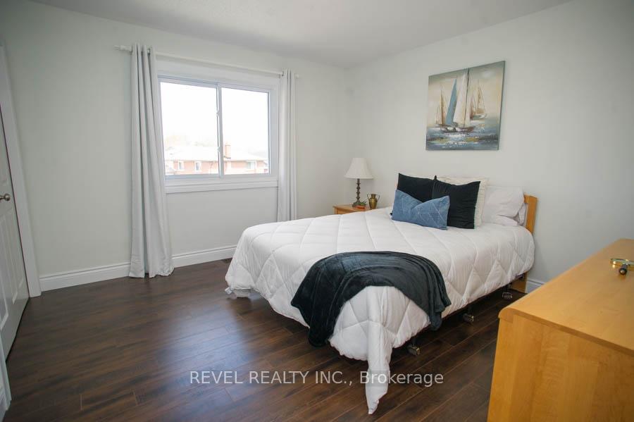 Photo 25 of 15 Pinto Court, Brant, Brantford Twp — HOMEH