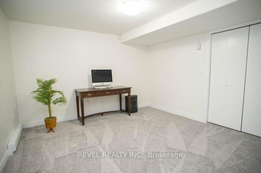 Photo 33 of 15 Pinto Court, Brant, Brantford Twp — HOMEH