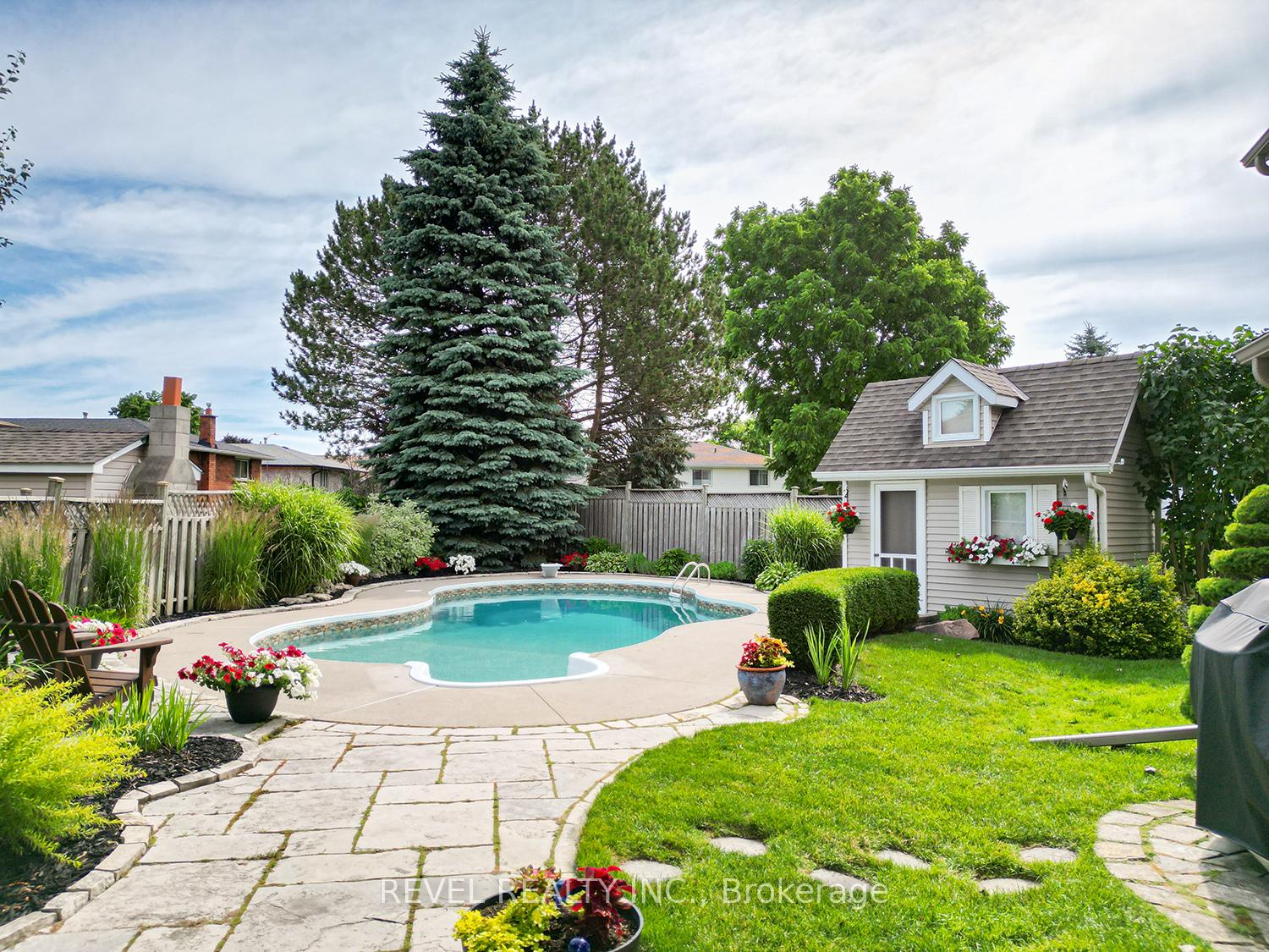Photo 44 of 15 Pinto Court, Brant, Brantford Twp — HOMEH