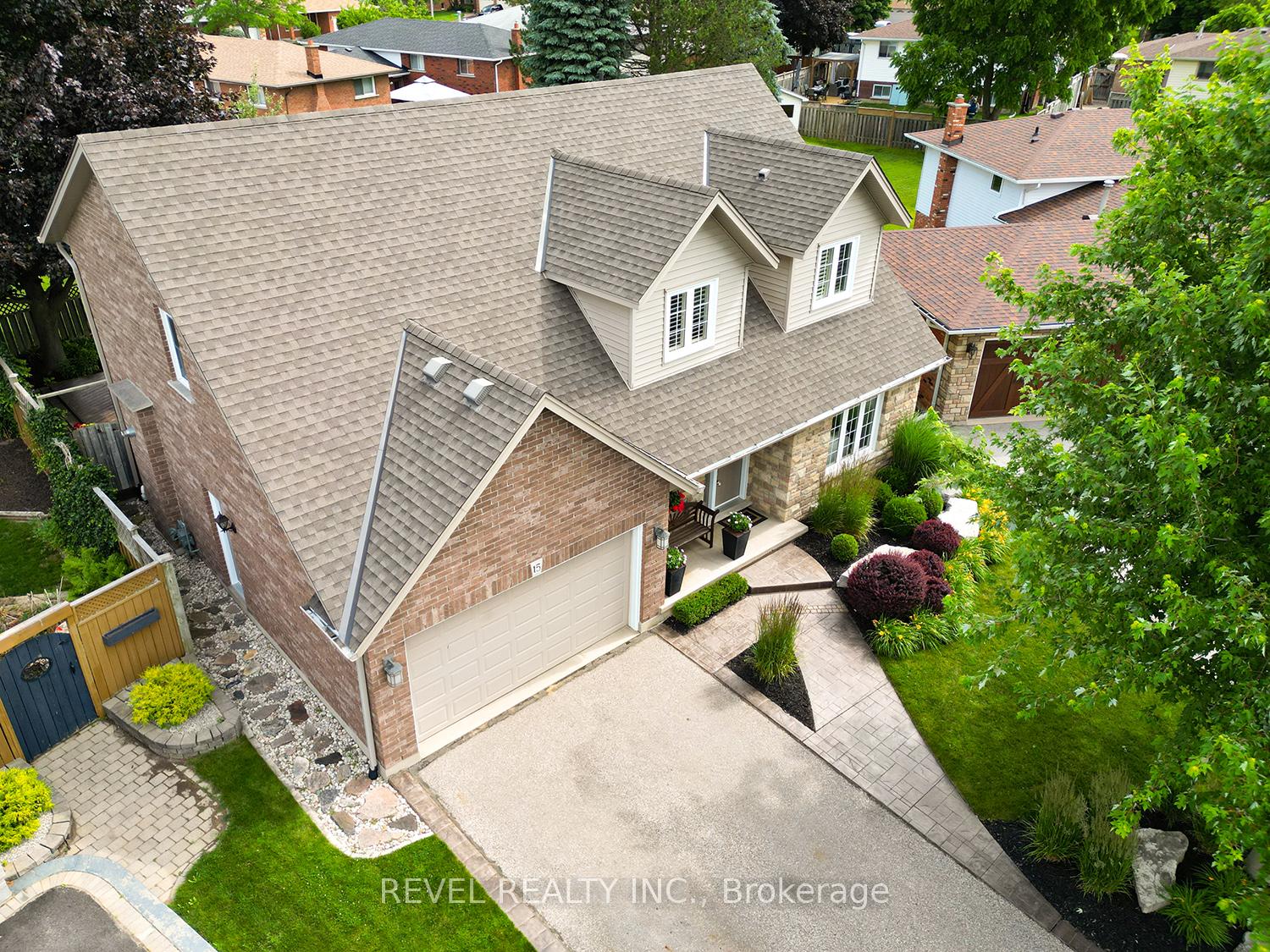 Photo 49 of 15 Pinto Court, Brant, Brantford Twp — HOMEH