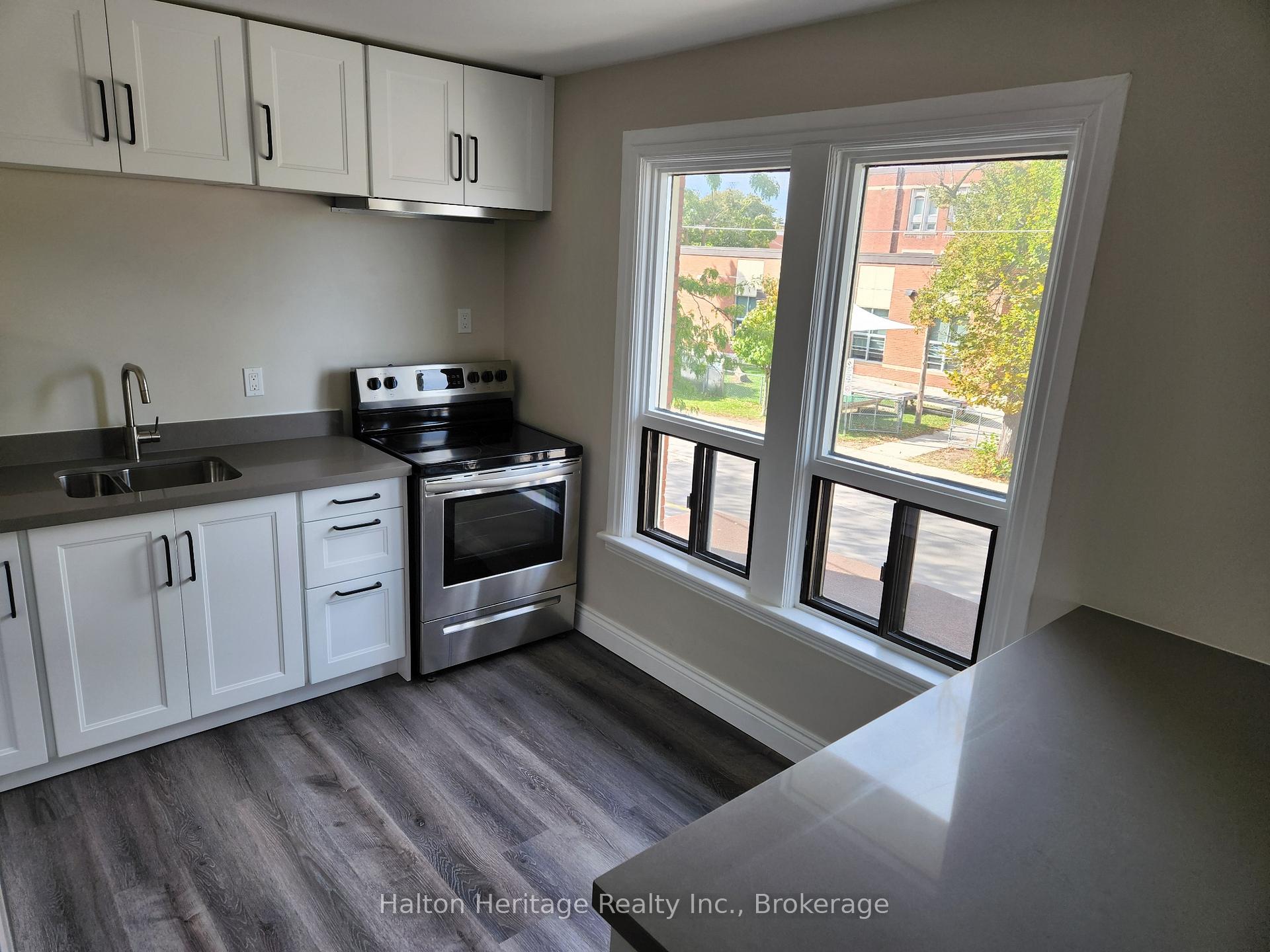 Photo 1 of Unit 2, 620 Brant Street, Burlington, Brant — HOMEH
