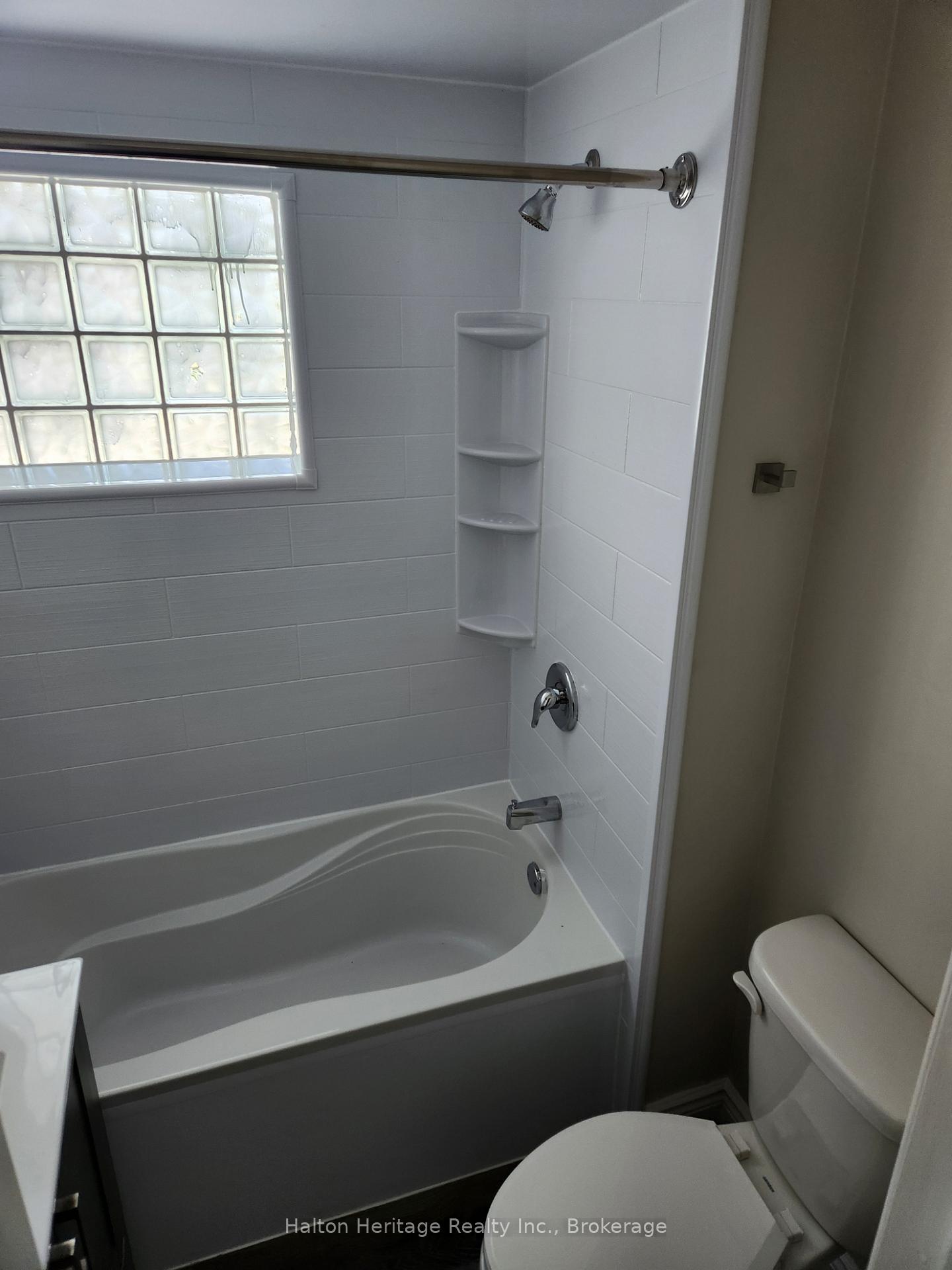 Photo 7 of Unit 2, 620 Brant Street, Burlington, Brant — HOMEH