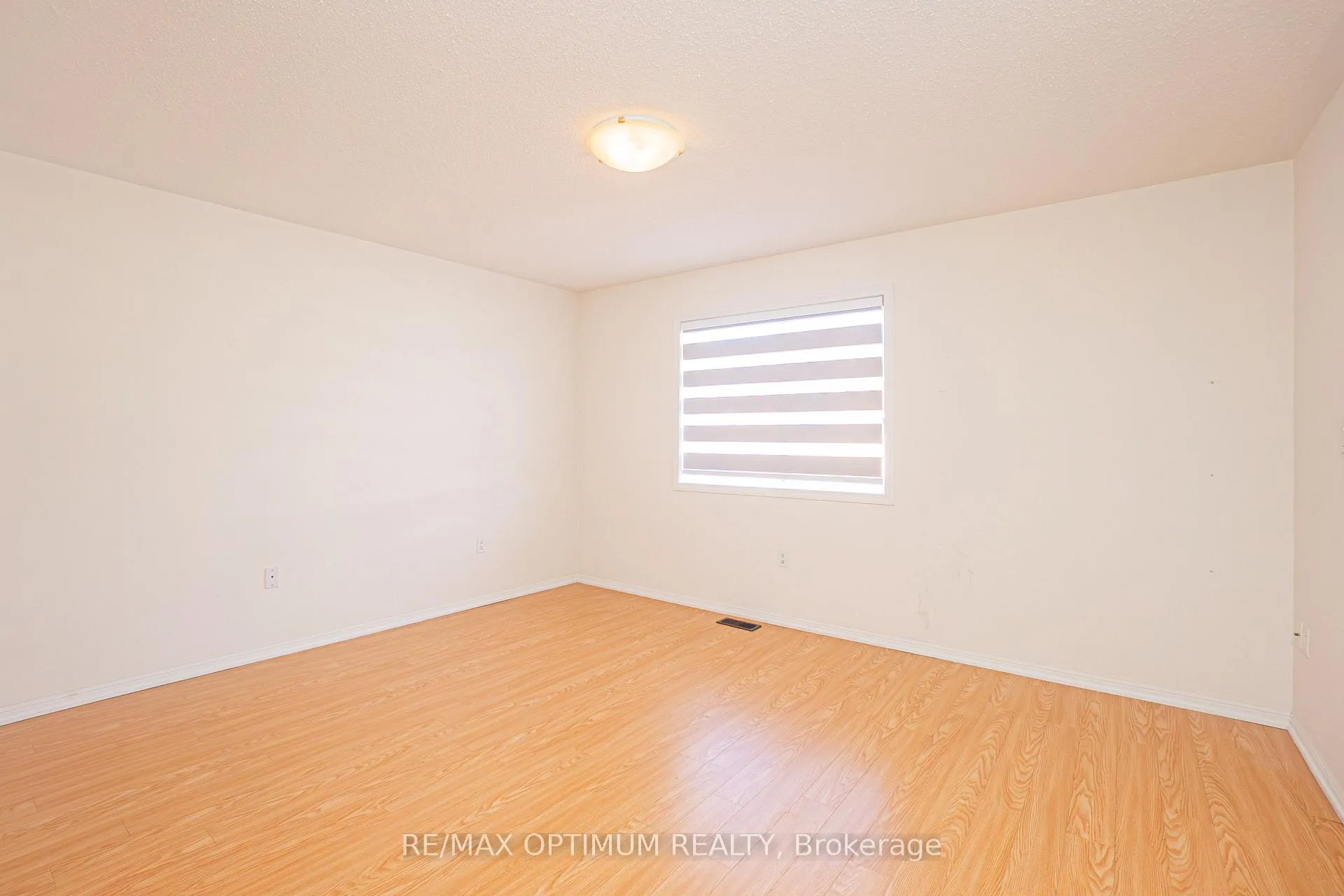 Photo 15 of 198 Fandango Drive, Brampton, Credit Valley — HOMEH