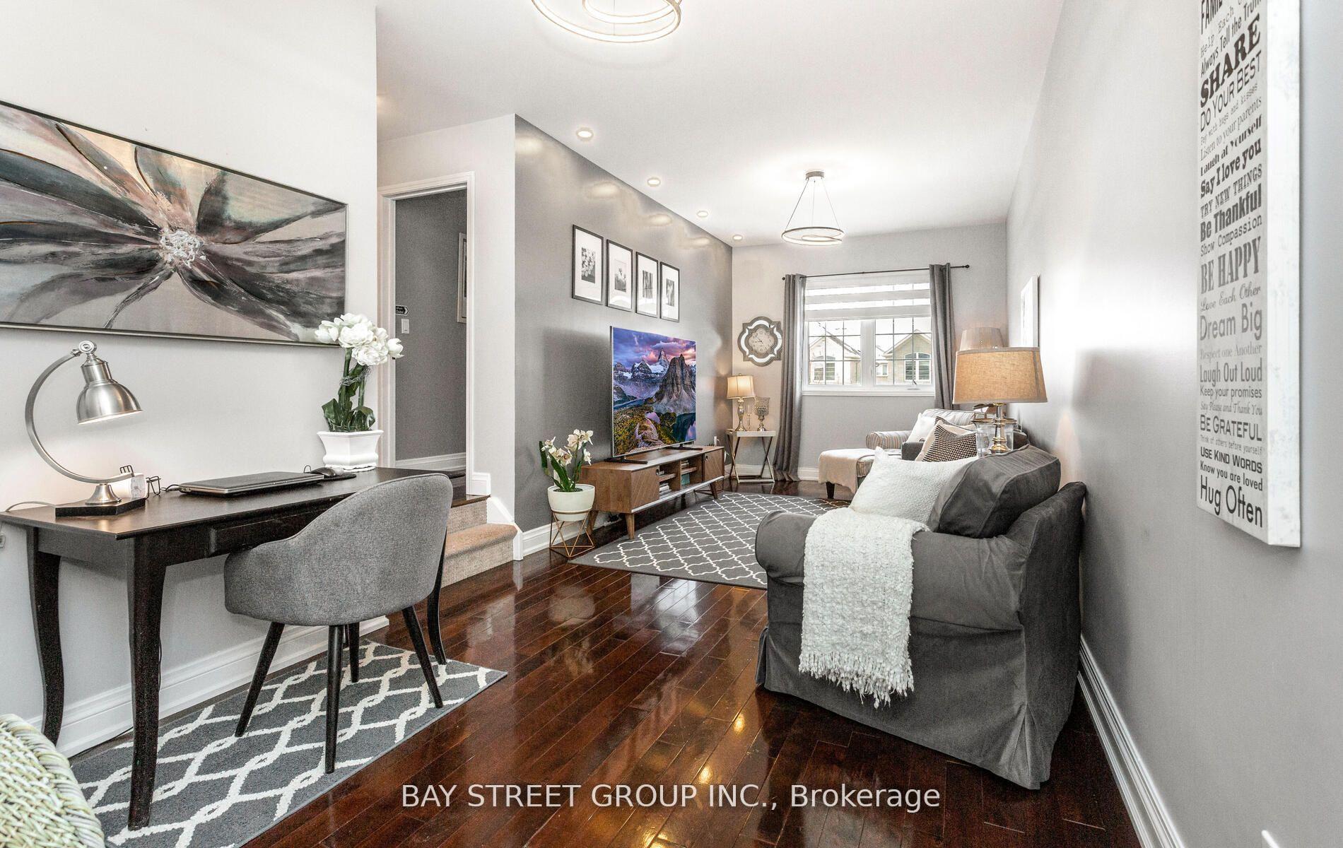 Photo 11 of 4238 Thomas Alton Boulevard, Burlington, Alton — HOMEH