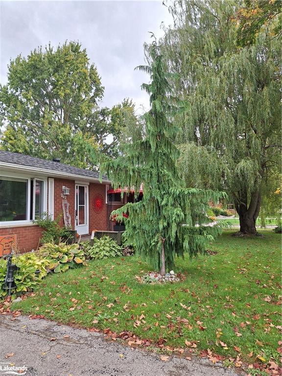 Photo 5 of 202 Point Street N, Clearview, Stayner — HOMEH
