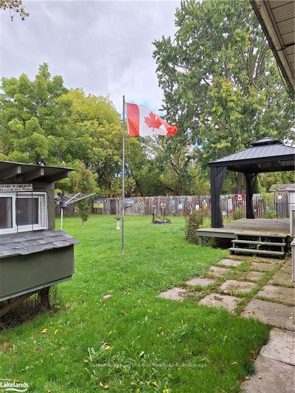 Photo 28 of 202 Point Street N, Clearview, Stayner — HOMEH