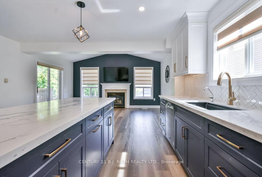 Photo 13 of 1 Golden Eagle Way, Barrie, Little Lake — HOMEH