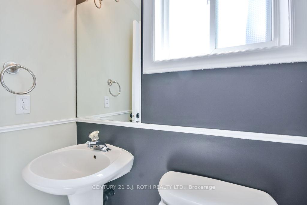 Photo 20 of 1 Golden Eagle Way, Barrie, Little Lake — HOMEH
