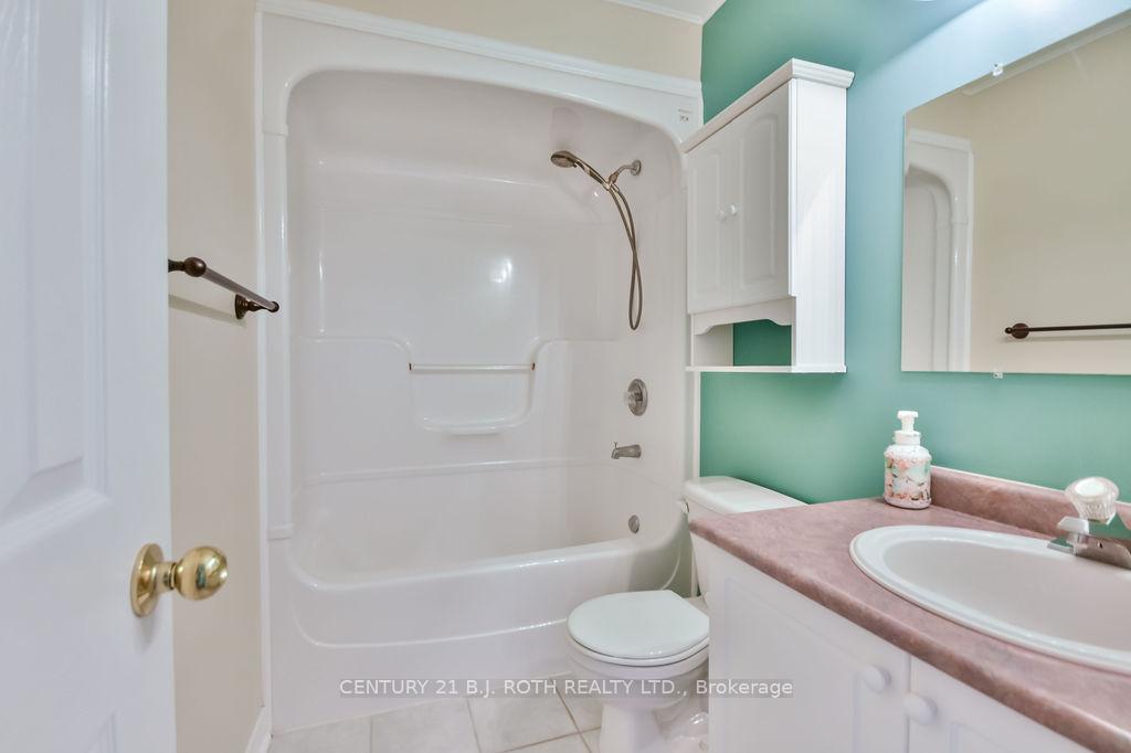 Photo 30 of 1 Golden Eagle Way, Barrie, Little Lake — HOMEH