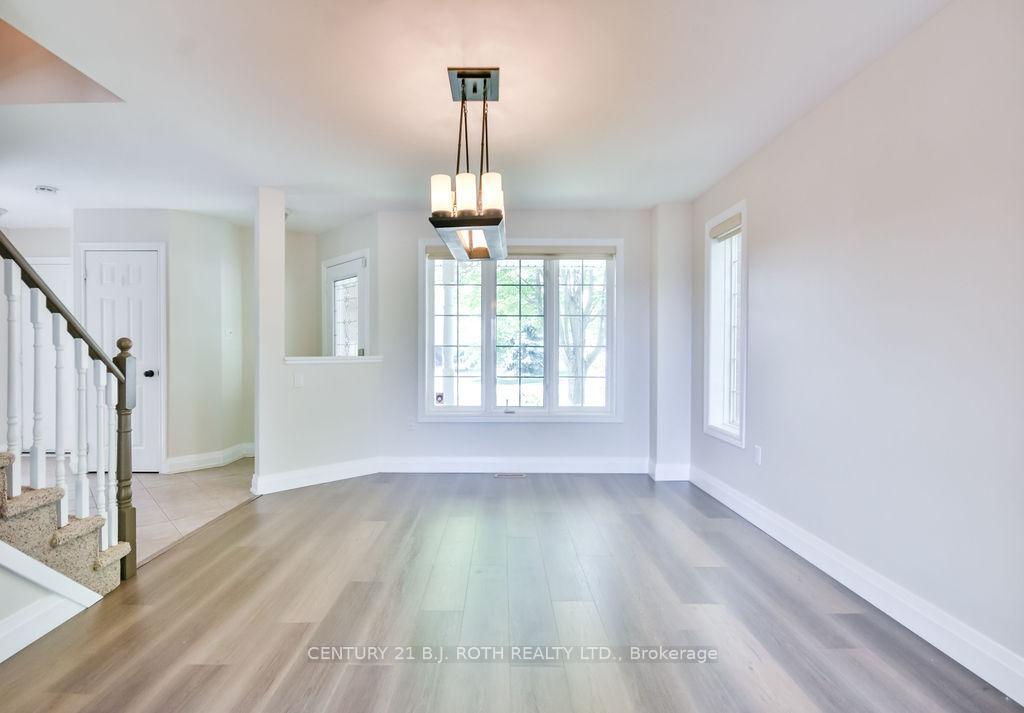 Photo 33 of 1 Golden Eagle Way, Barrie, Little Lake — HOMEH