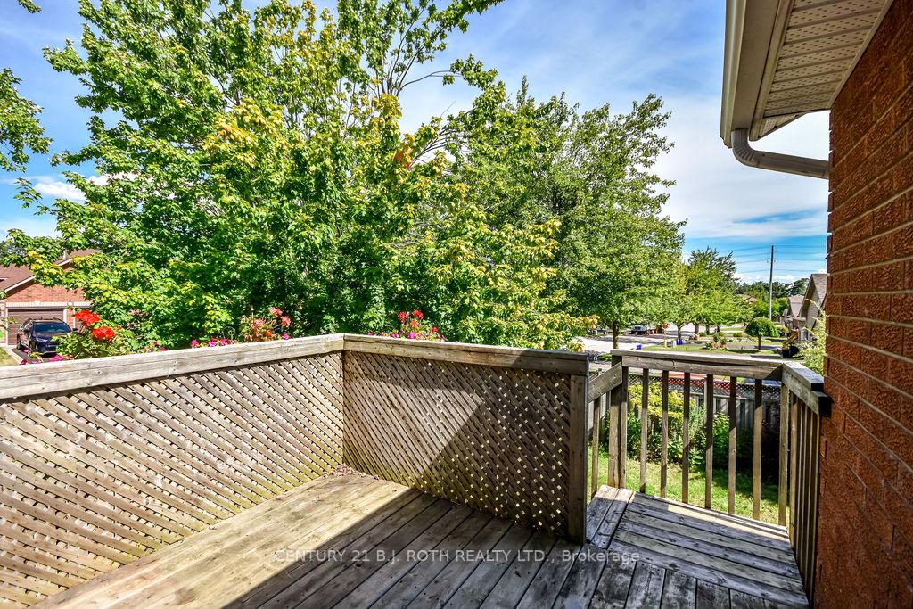 Photo 41 of 1 Golden Eagle Way, Barrie, Little Lake — HOMEH