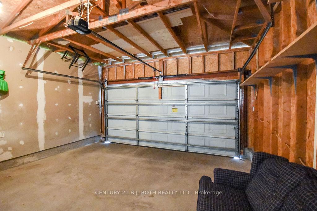 Photo 45 of 1 Golden Eagle Way, Barrie, Little Lake — HOMEH