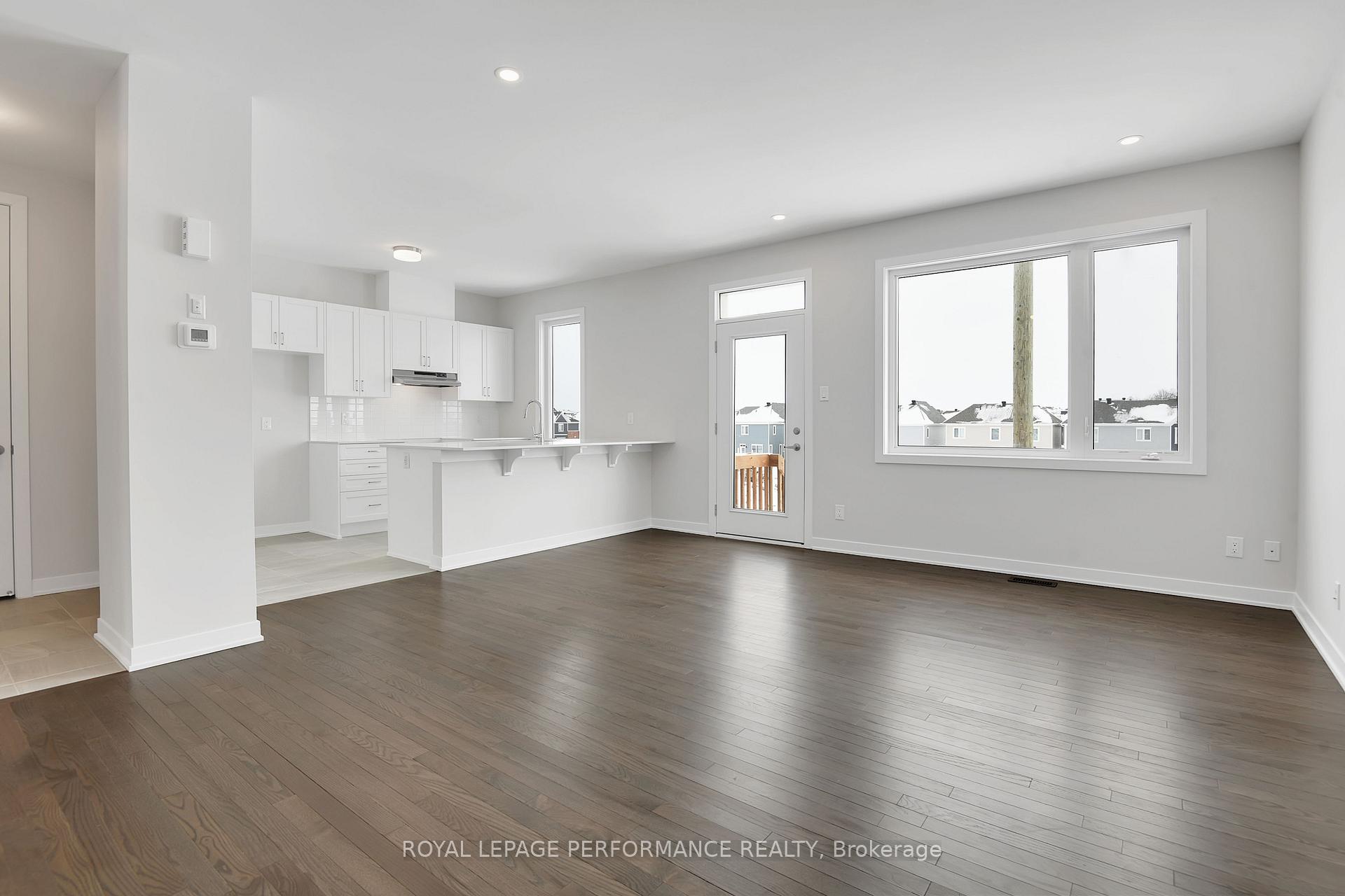 Photo 8 of 194 Beebalm Crescent, Ottawa, Barrhaven - Half Moon Bay — HOMEH